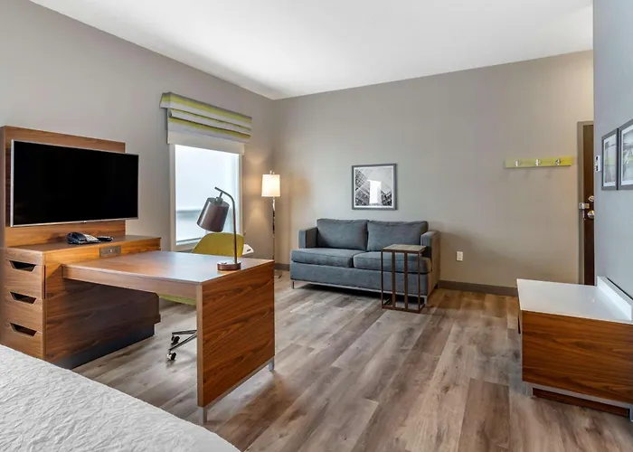 Hampton Inn&Suites Edmonton/West
